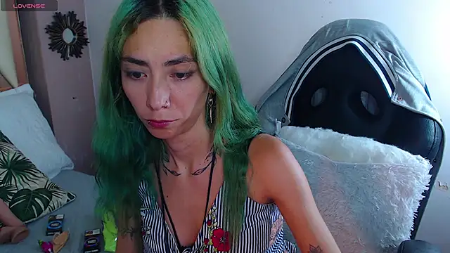 Erika Stevens online show from 5, 10, 2025