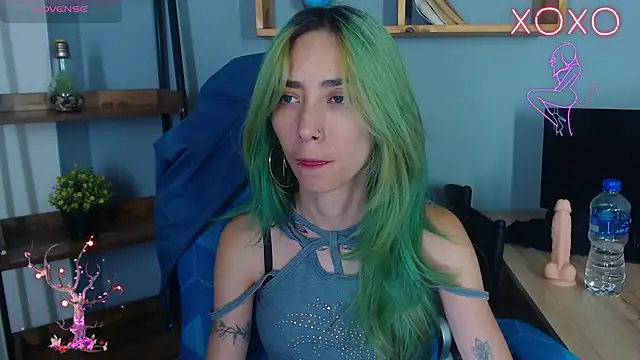 Erika Stevens online show from 22, 10, 2025