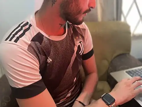 Snapshot of axel_giracr chatting on 16, 12, 2024 axel giracr online show from 16, 12, 2024