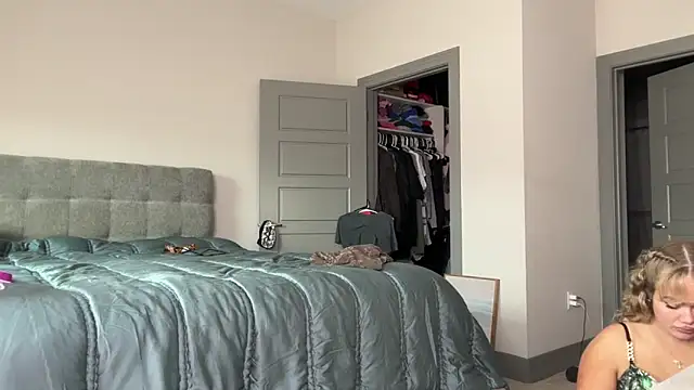 ElenaErickson online show from 17, 3, 2025