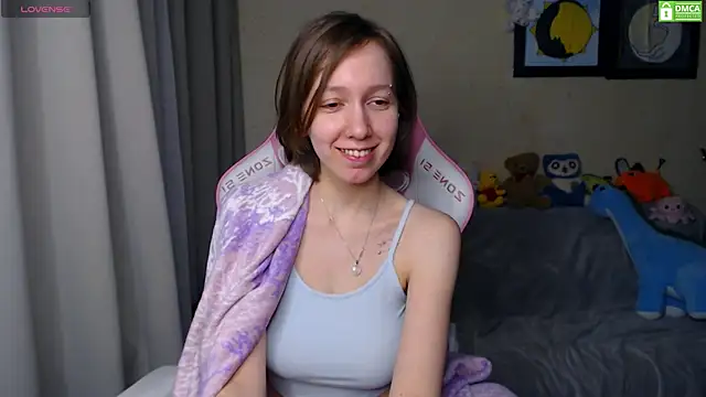 Snapshot of LeahGottty chatting on 26, 2, 2025 LeahGottty online show from 26, 2, 2025