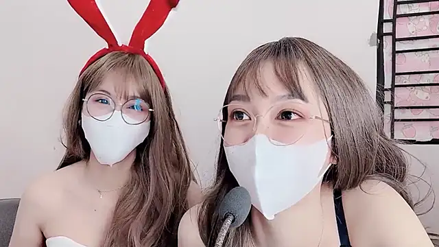 Mono-Stewardesss online show from 16, 12, 2024