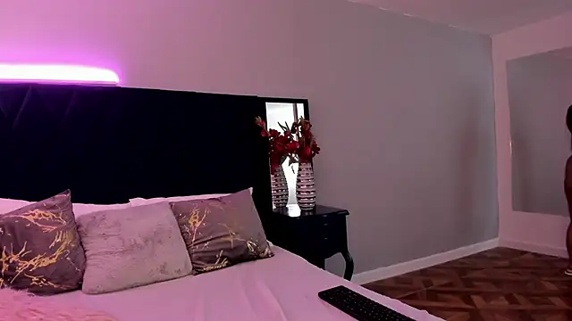 KattyPortman online show from 26, 1, 2025