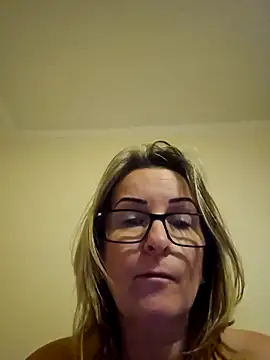 Snapshot of Steffi45 chatting on 9, 1, 2025 Steffi45 online show from 9, 1, 2025