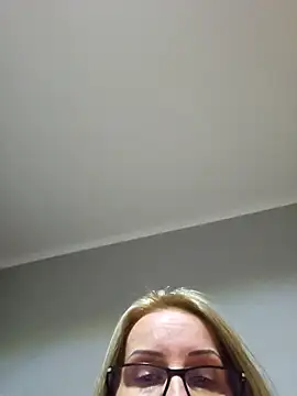 Steffi45 online show from 4, 12, 2025