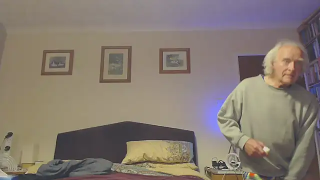 Snapshot of WaverlyKernow chatting on 17, 1, 2025 WaverlyKernow online show from 17, 1, 2025