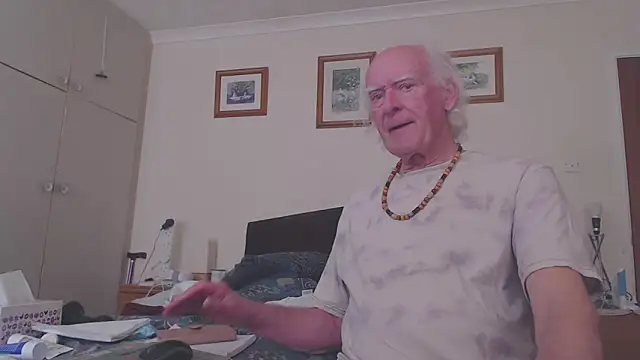 Snapshot of WaverlyKernow chatting on 18, 3, 2025 WaverlyKernow online show from 18, 3, 2025