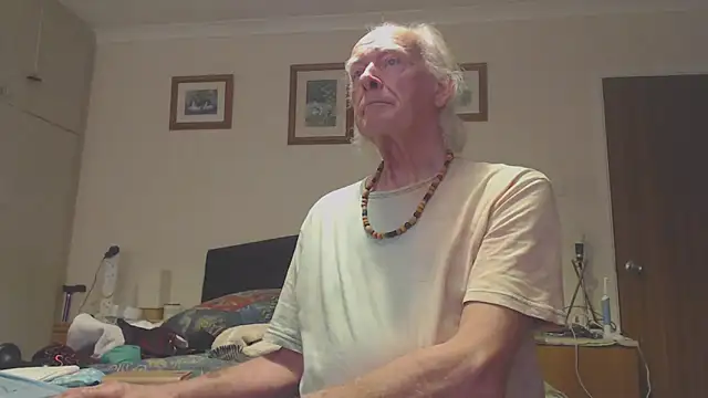 Snapshot of WaverlyKernow chatting on 21, 3, 2025 WaverlyKernow online show from 21, 3, 2025