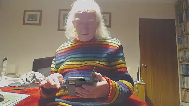 Snapshot of WaverlyKernow chatting on 6, 1, 2026 WaverlyKernow online show from 6, 1, 2026