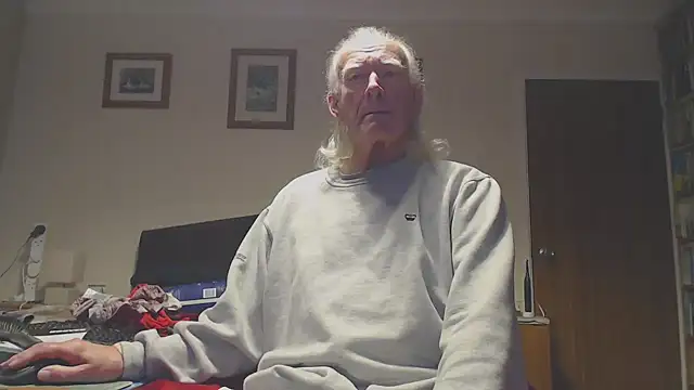 Snapshot of WaverlyKernow chatting on 19, 1, 2026 WaverlyKernow online show from 19, 1, 2026