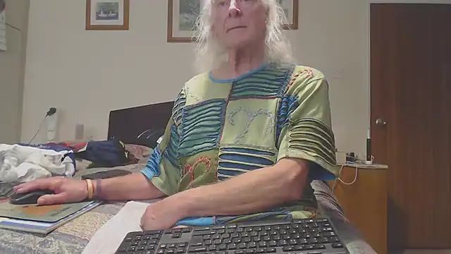 Snapshot of WaverlyKernow chatting on 19, 3, 2026 WaverlyKernow online show from 19, 3, 2026