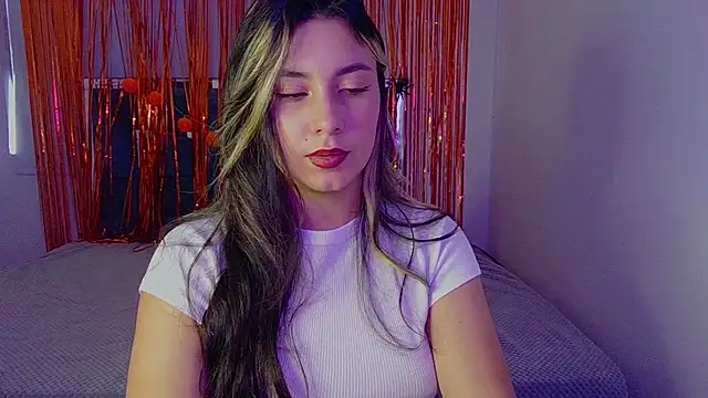 Lia 14  online show from 1, 11, 2025