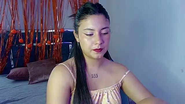 Lia 14  online show from 19, 11, 2025