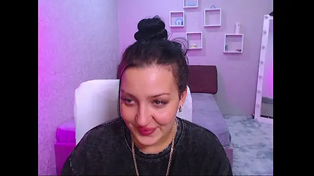 Snapshot of SkarlettMonliss chatting on 15, 10, 2025 SkarlettMonliss online show from 15, 10, 2025