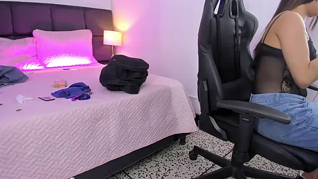 Megan Miles02 online show from 16, 3, 2025