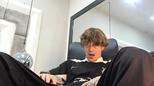 AnthonyAlso online show from 10, 10, 2025