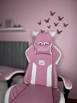 Emily cooper20 online show from 23, 11, 2025