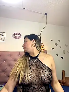 antonella87 online show from 28, 10, 2025