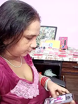 reemacouple007 online show from 3, 8, 2026