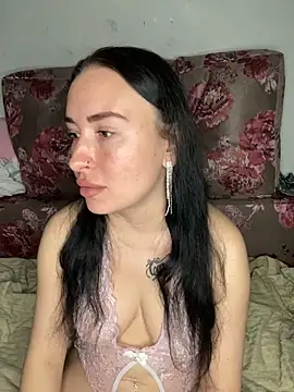 Roxana Bell online show from 5, 5, 2026