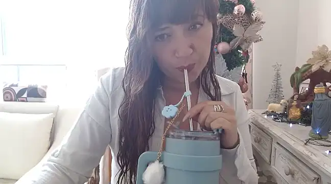 Snapshot of tata_laima__ chatting on 3, 12, 2024 tata laima   online show from 3, 12, 2024