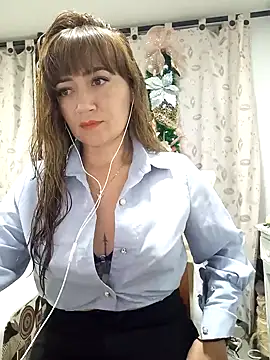 Snapshot of tata_laima__ chatting on 18, 12, 2024 tata laima   online show from 18, 12, 2024