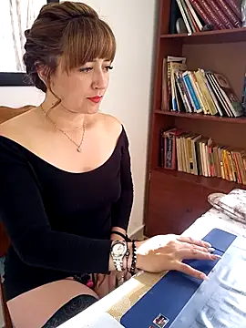 Snapshot of tata_laima__ chatting on 15, 1, 2025 tata laima   online show from 15, 1, 2025