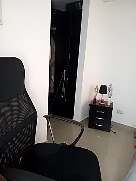 Snapshot of tata_laima__ chatting on 29, 1, 2025 tata laima   online show from 29, 1, 2025