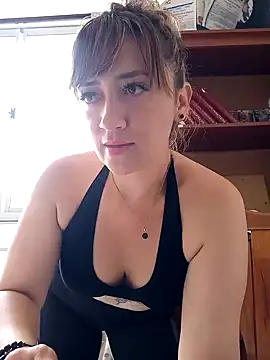 Snapshot of tata_laima__ chatting on 2, 2, 2025 tata laima   online show from 2, 2, 2025