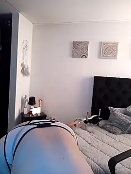 Snapshot of tata_laima__ chatting on 12, 2, 2025 tata laima   online show from 12, 2, 2025