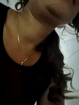 Snapshot of tata_laima__ chatting on 18, 9, 2025 tata laima   online show from 18, 9, 2025