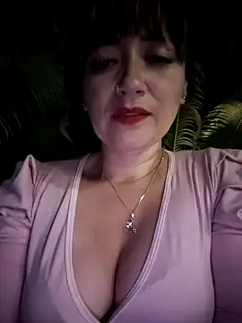 Snapshot of tata_laima__ chatting on 1, 10, 2025 tata laima   online show from 1, 10, 2025