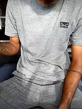 Snapshot of DulajThushara2468 chatting on 6, 2, 2026 DulajThushara2468 online show from 6, 2, 2026