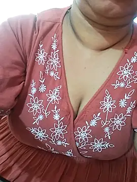 Ravina patil1 online show from 25, 6, 2026