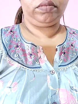 Ravina patil1 online show from 3, 8, 2026