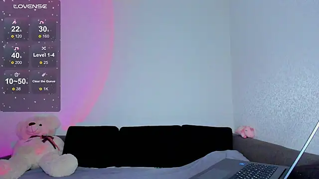 misspollywow online show from 19, 9, 2025