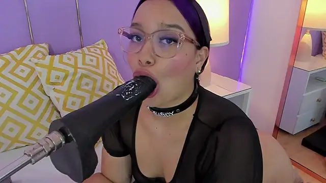 SophyRuiz  online show from 14, 5, 2026