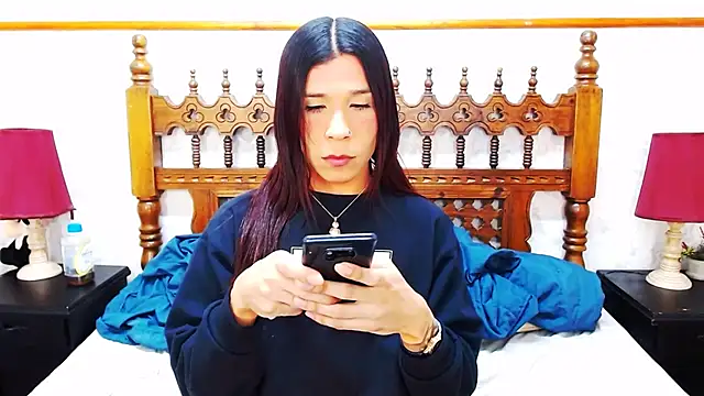 SaraSofia44 online show from 12, 1, 2025