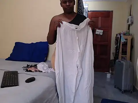 Snapshot of SALTRYHIPS29x chatting on 21, 2, 2025 SALTRYHIPS29x online show from 21, 2, 2025