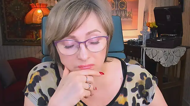 sugar vivien online show from 5, 2, 2025