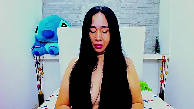 HorniestMilf online show from 15, 1, 2026