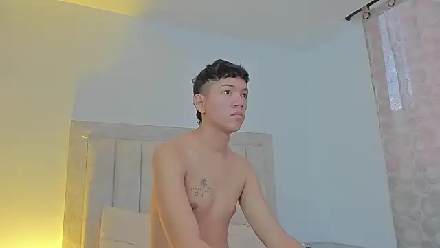 JulianRose 1 online show from 26, 2, 2025