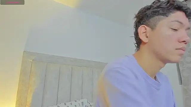 JulianRose 1 online show from 12, 3, 2025