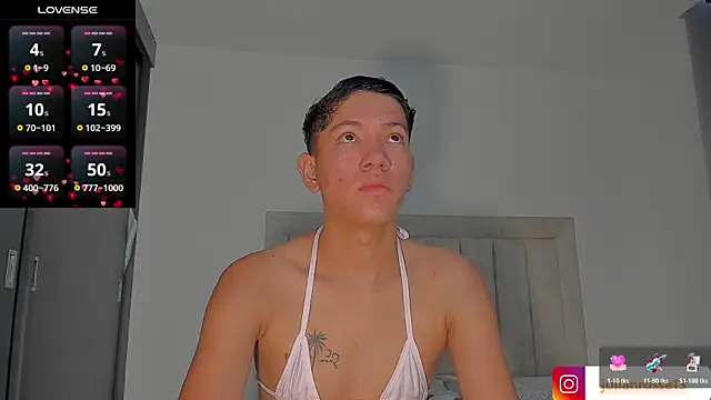 JulianRose 1 online show from 6, 5, 2026