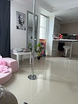 Snapshot of Melina-Smith chatting on 15, 1, 2026 Melina-Smith online show from 15, 1, 2026