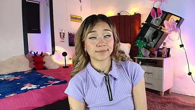 alisson zafiro  online show from 11, 3, 2025