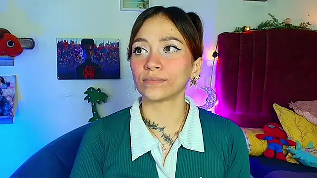 alisson zafiro  online show from 23, 3, 2026