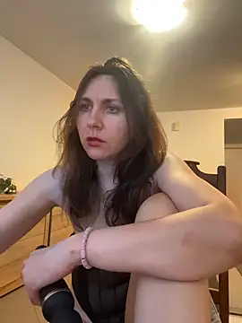 JasmineGlamour online show from 21, 6, 2026