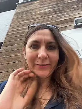 JasmineGlamour online show from 4, 7, 2026
