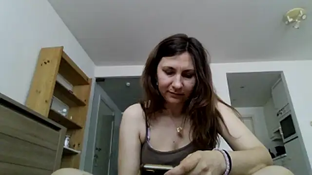 JasmineGlamour online show from 9, 7, 2026